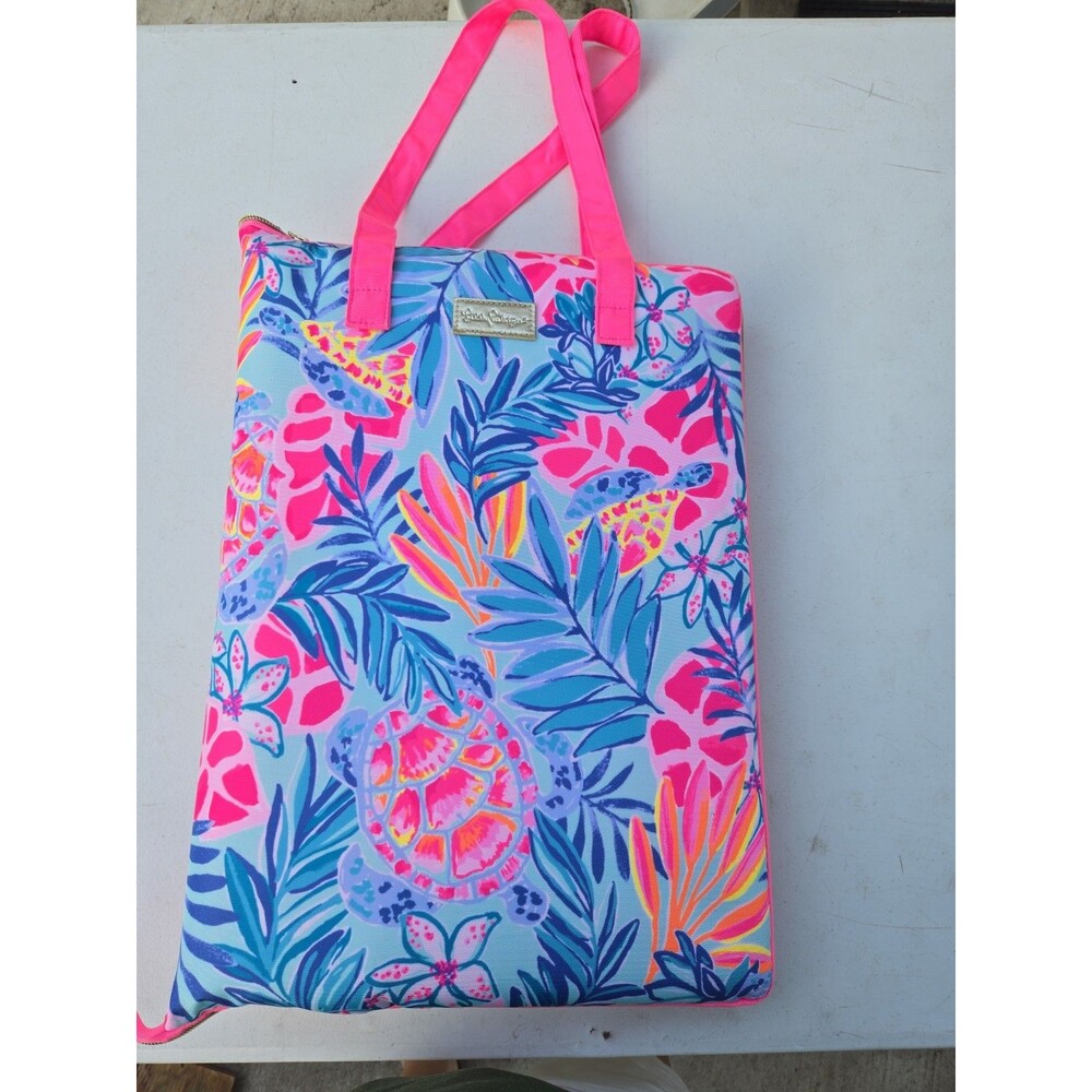 Lilly Pulitzer Packable Beach Mat Sea Glass Aqua Rainforest Retreat